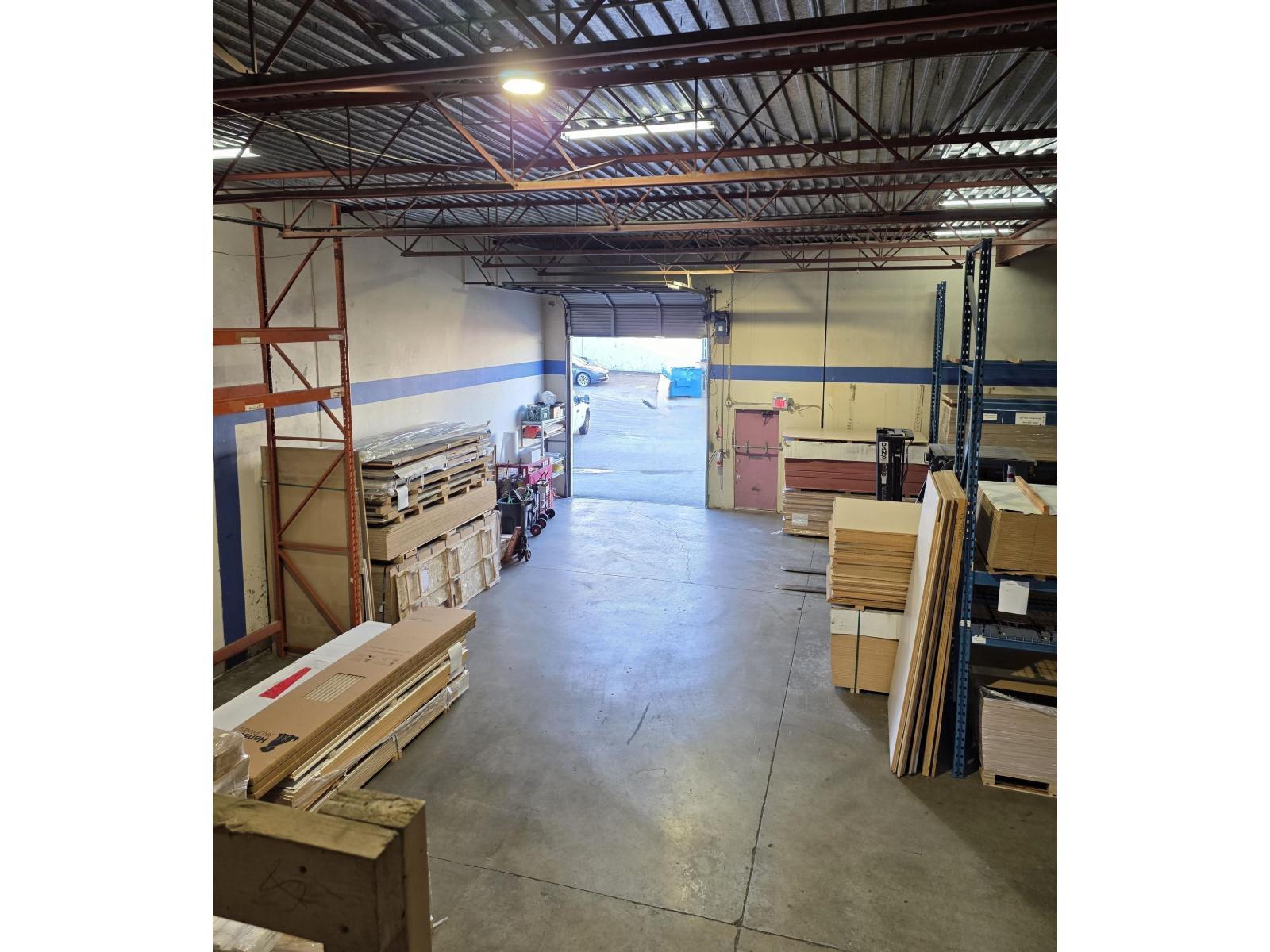 












10 13550 77 AVENUE

,
Surrey,




British Columbia
V3W6Y3

