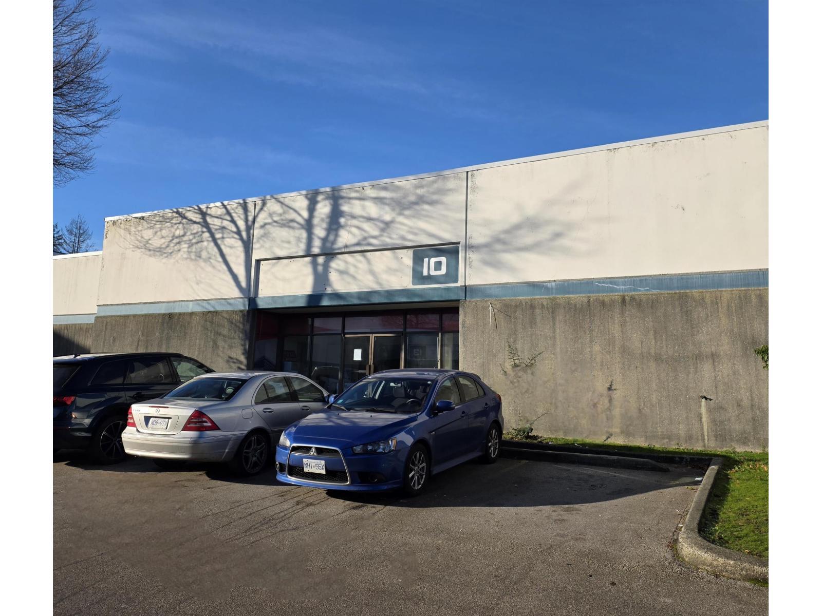 












10 13550 77 AVENUE

,
Surrey,




British Columbia
V3W6Y3

