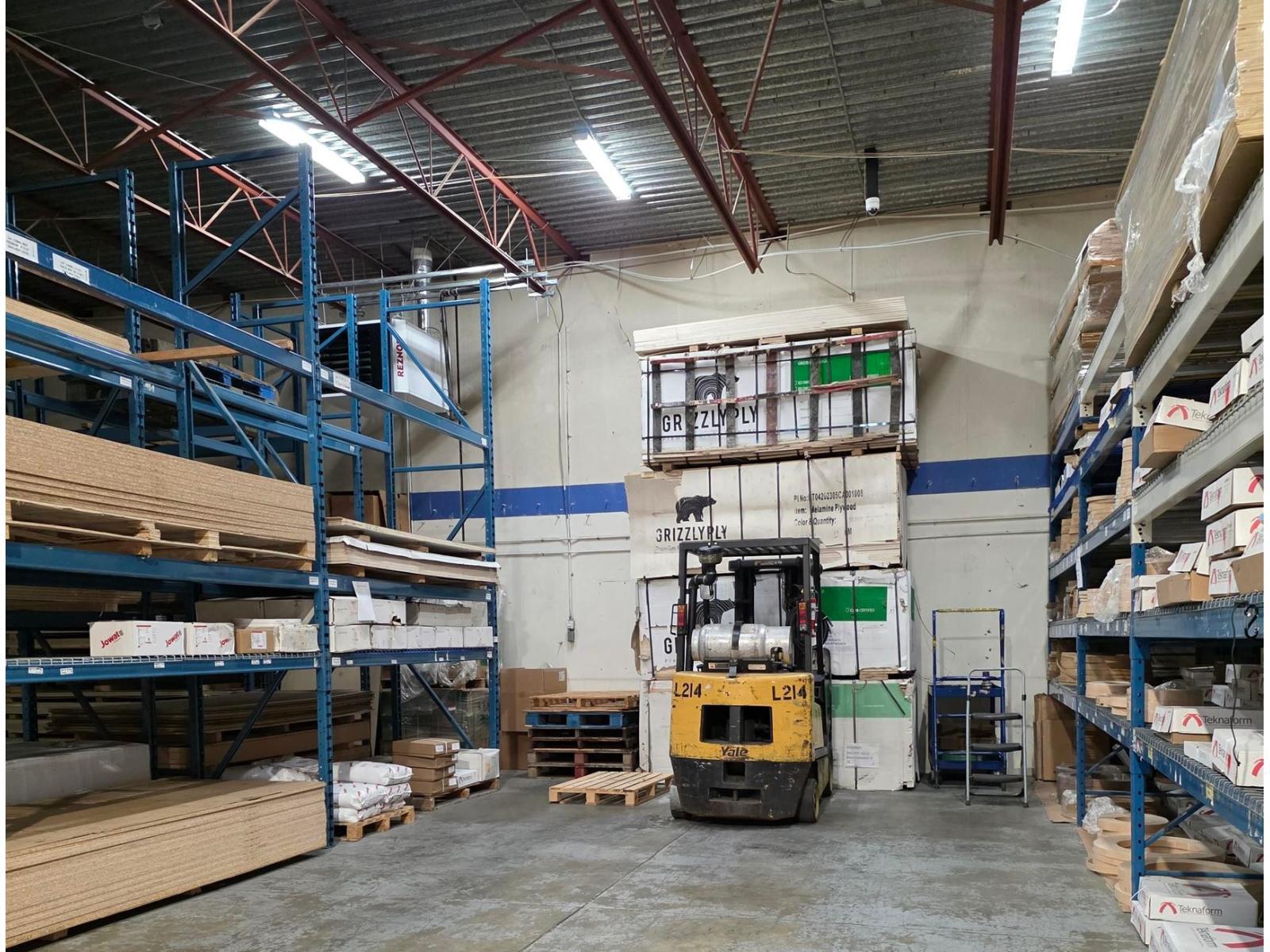 












10 13550 77 AVENUE

,
Surrey,




British Columbia
V3W6Y3

