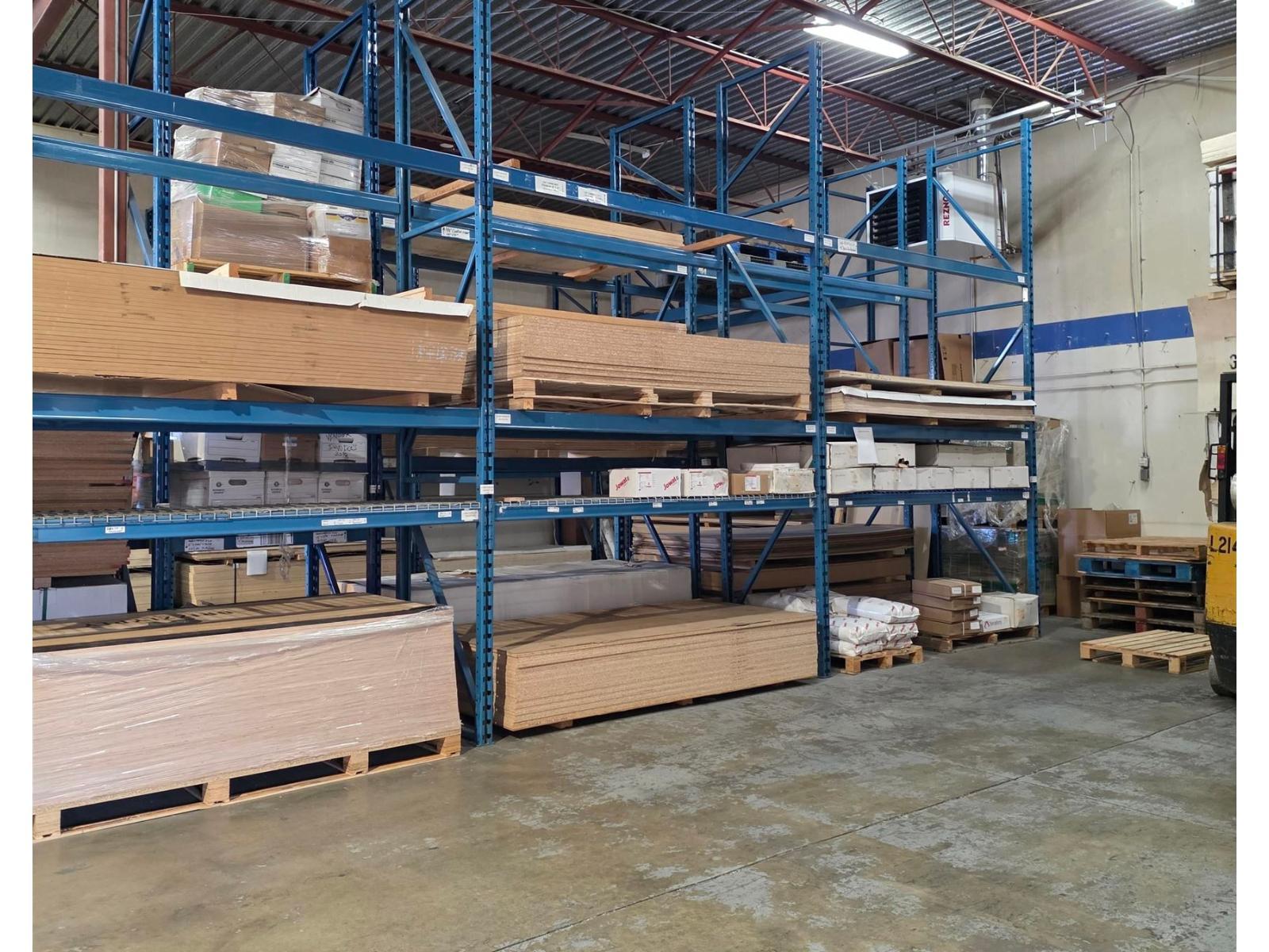 












10 13550 77 AVENUE

,
Surrey,




British Columbia
V3W6Y3

