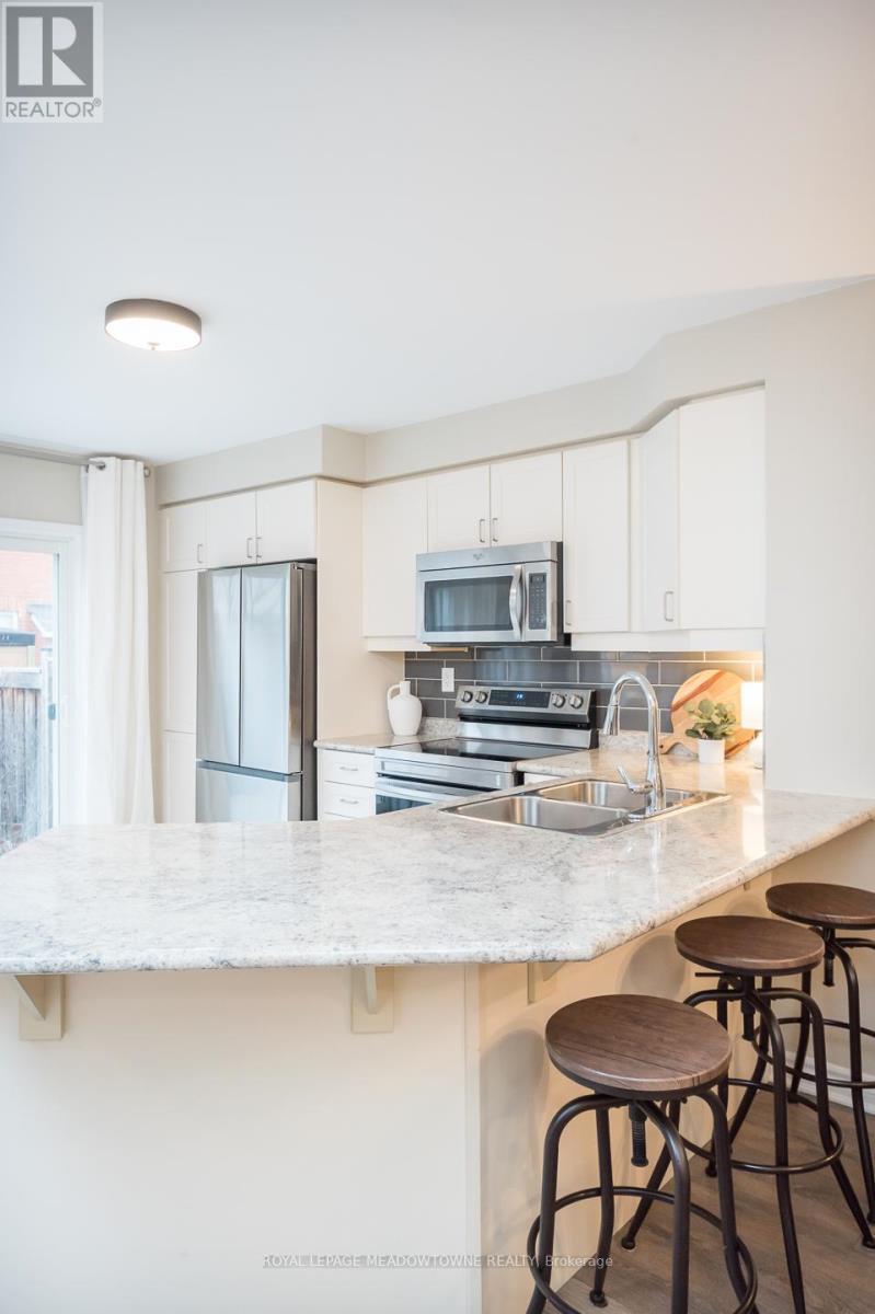 












1667 CLITHEROW STREET

,
Milton,




Ontario
L9E0A2

