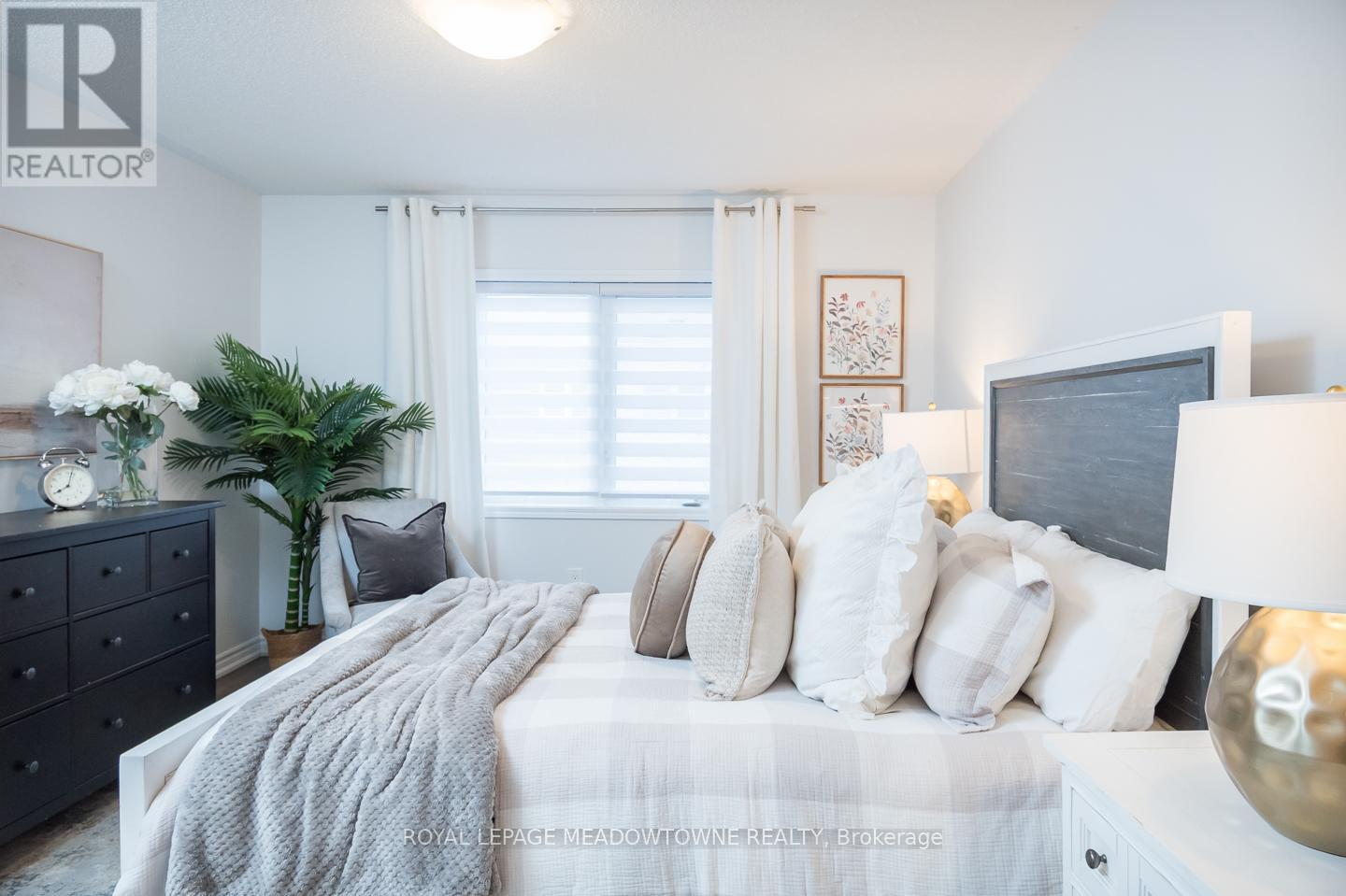 












1667 CLITHEROW STREET

,
Milton,




Ontario
L9E0A2

