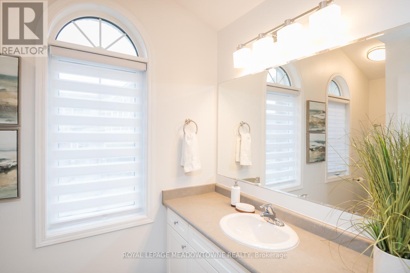 












1667 CLITHEROW STREET

,
Milton,




Ontario
L9E0A2

