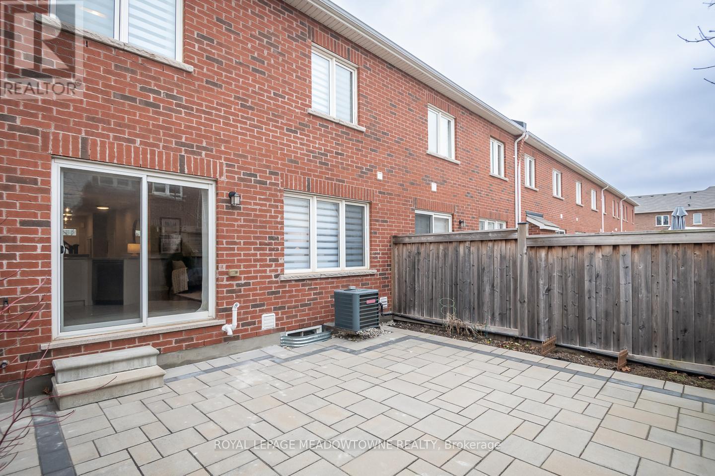 












1667 CLITHEROW STREET

,
Milton,




Ontario
L9E0A2

