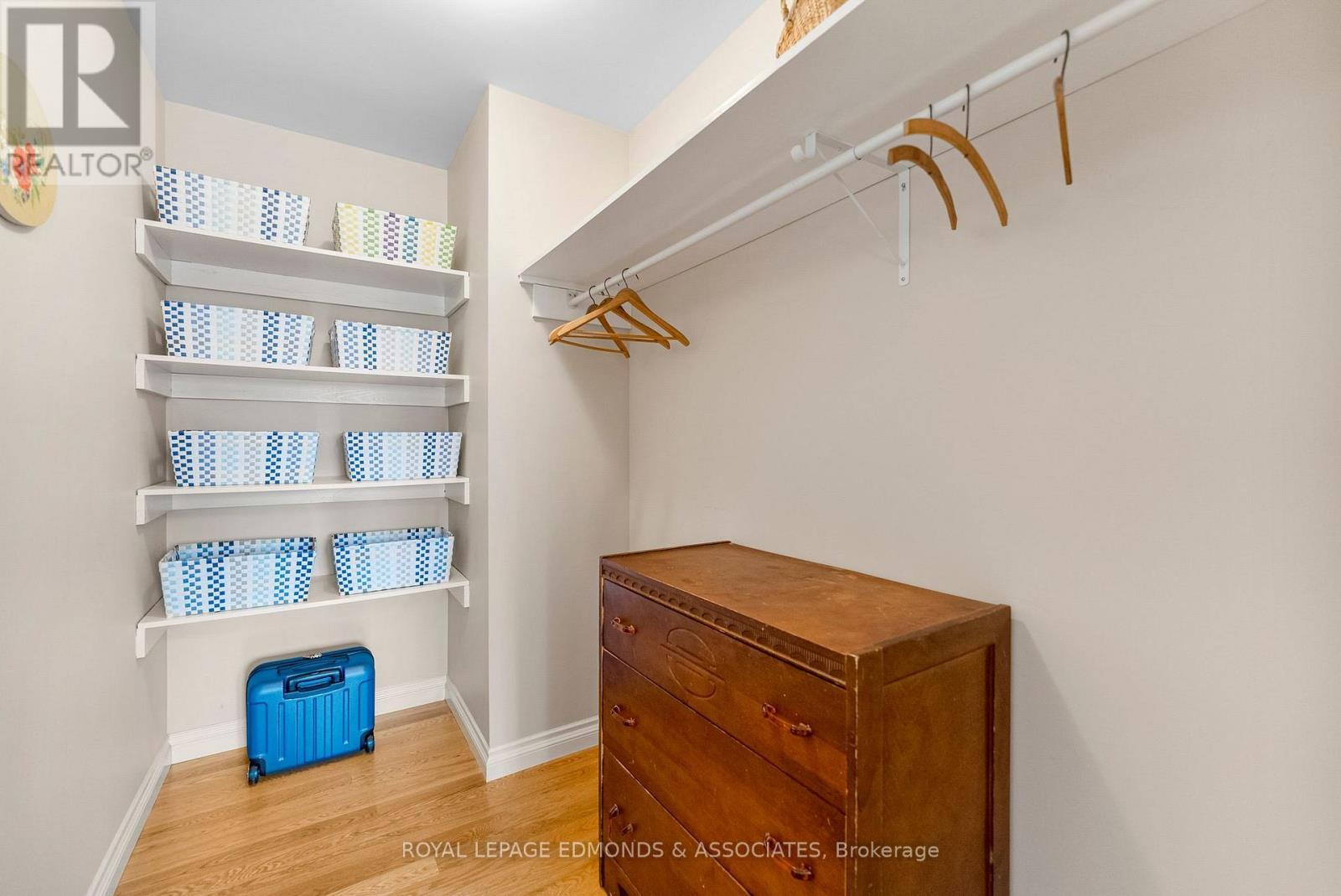 












17 MINTO STREET

,
Whitewater Region,




Ontario
K0J1C0

