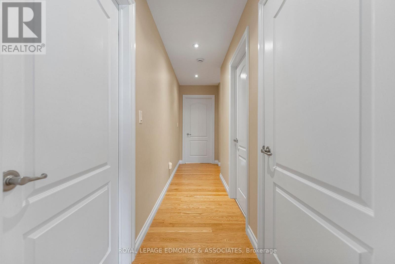 












17 MINTO STREET

,
Whitewater Region,




Ontario
K0J1C0

