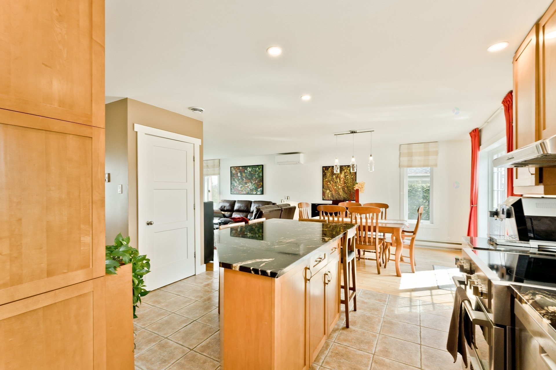 









3270


Rue Marika

,
Sherbrooke (Fleurimont),




QC
J1G5H4

