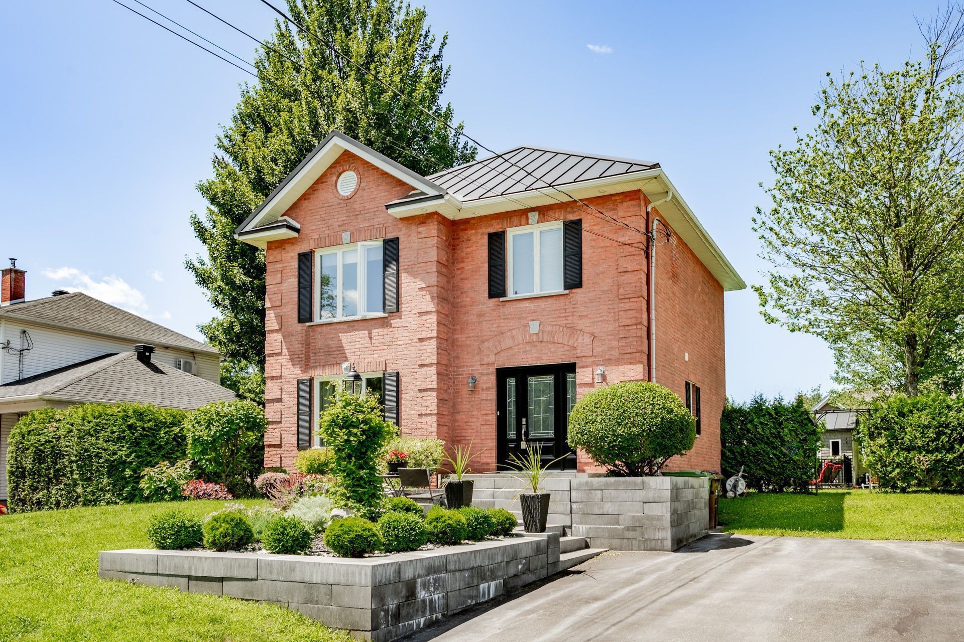 









3270


Rue Marika

,
Sherbrooke (Fleurimont),




QC
J1G5H4

