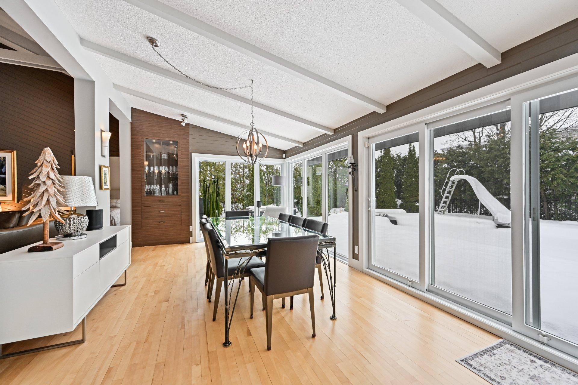 









269


Rue des Bois

,
Saint-Jean-sur-Richelieu,




QC
J3B3S3

