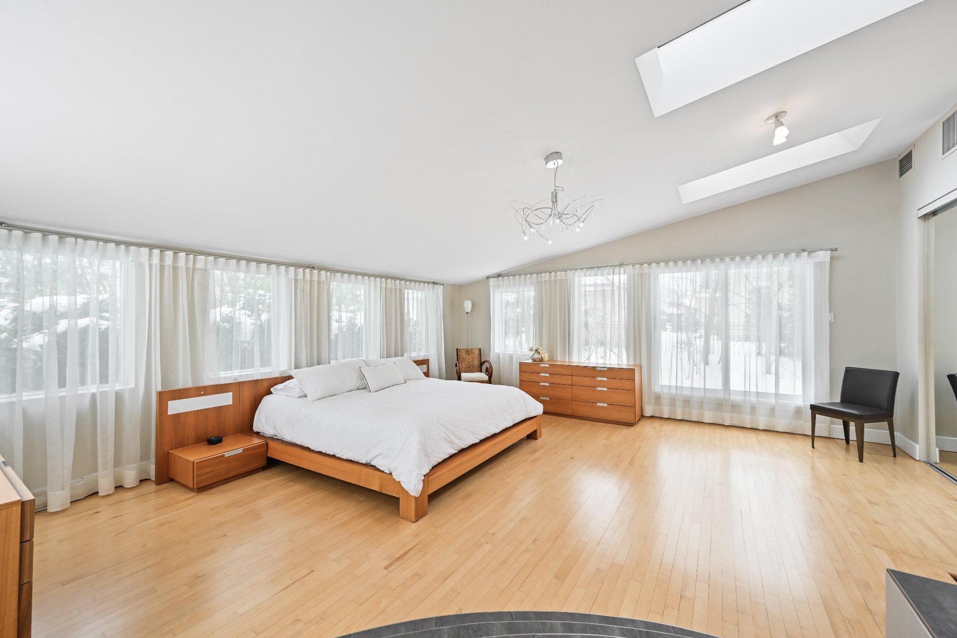 









269


Rue des Bois

,
Saint-Jean-sur-Richelieu,




QC
J3B3S3

