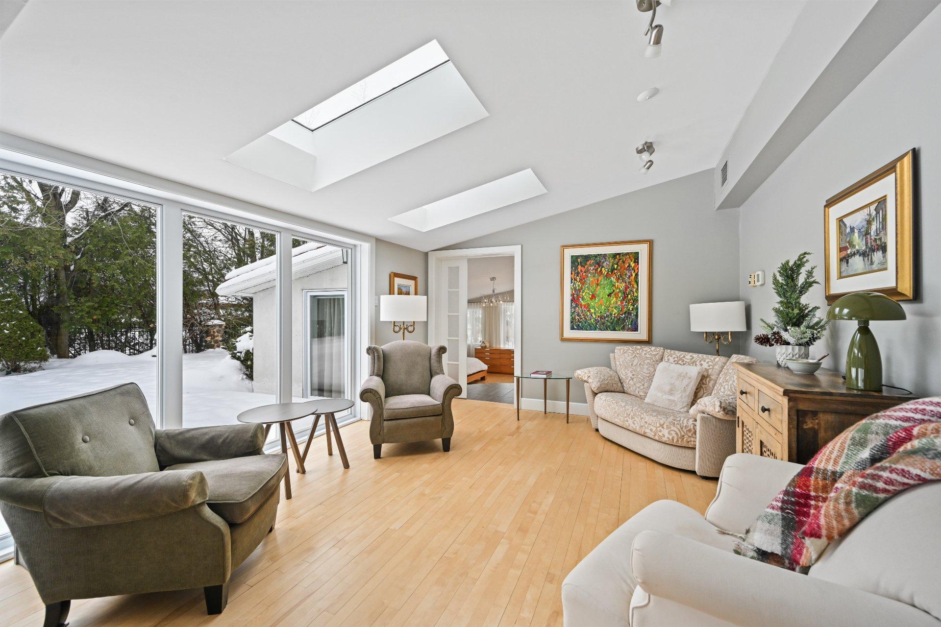 









269


Rue des Bois

,
Saint-Jean-sur-Richelieu,




QC
J3B3S3

