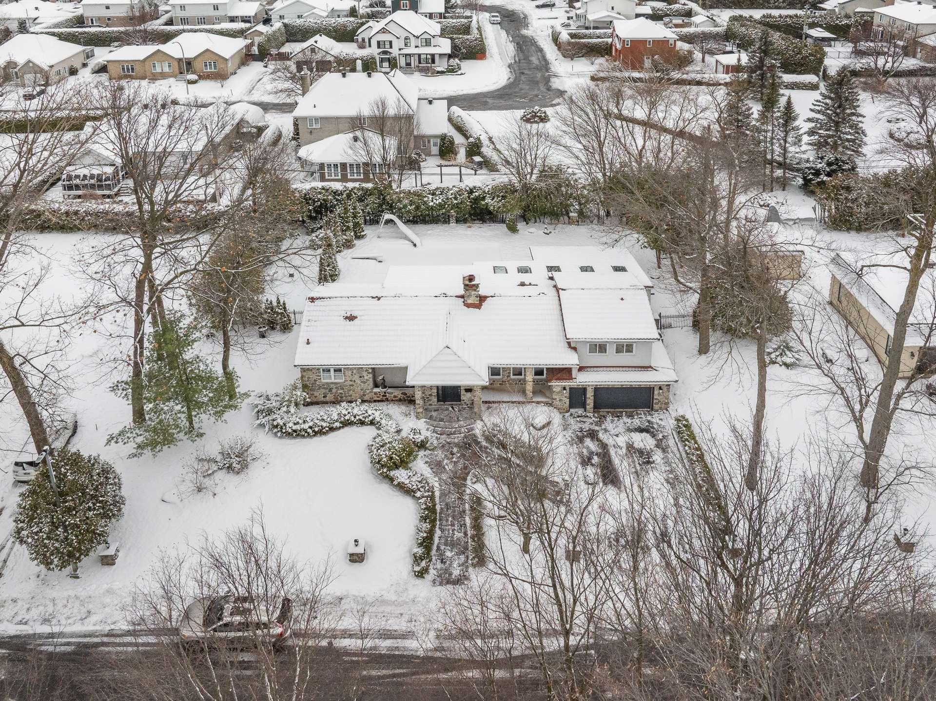 









269


Rue des Bois

,
Saint-Jean-sur-Richelieu,




QC
J3B3S3

