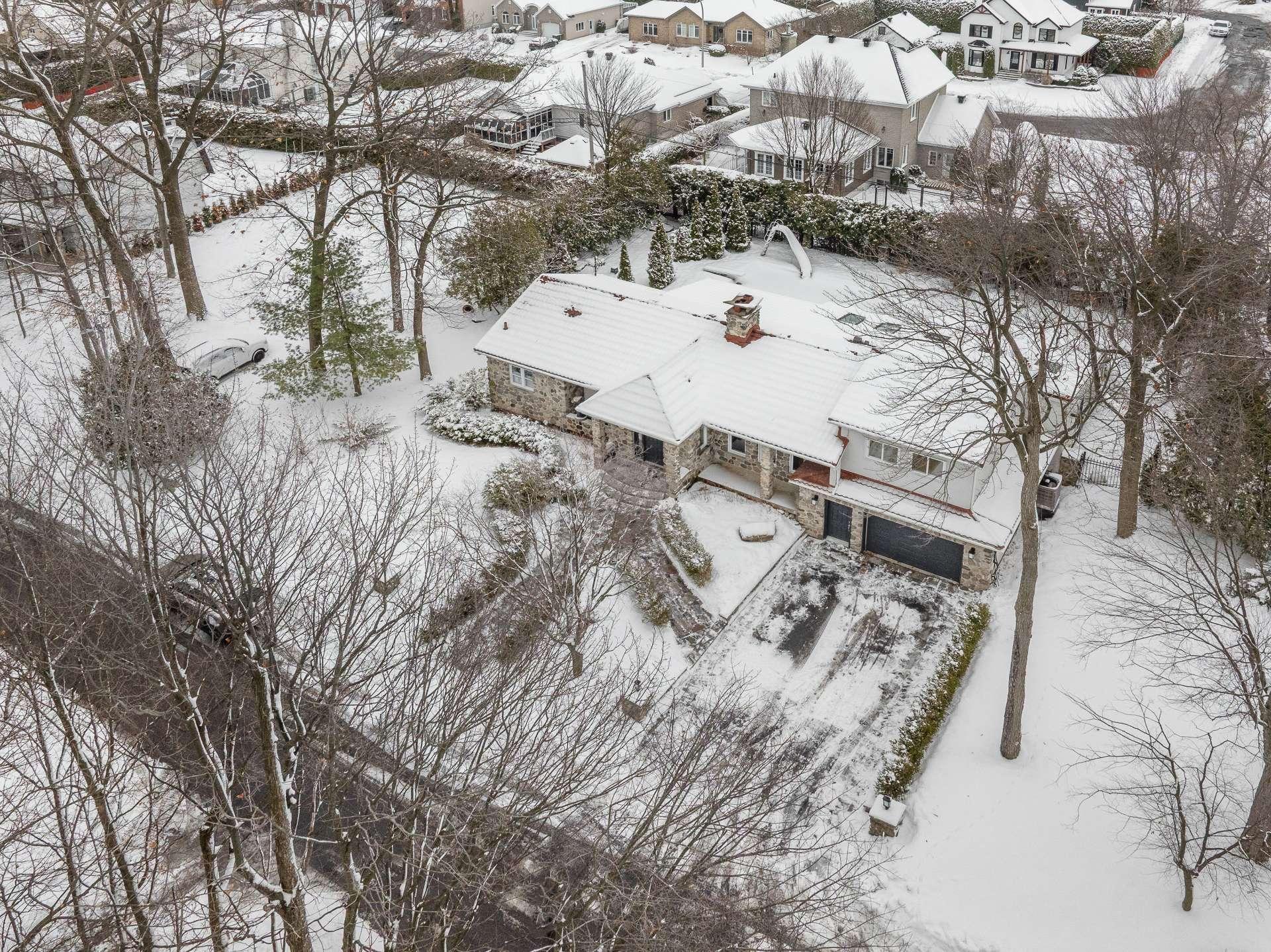 









269


Rue des Bois

,
Saint-Jean-sur-Richelieu,




QC
J3B3S3

