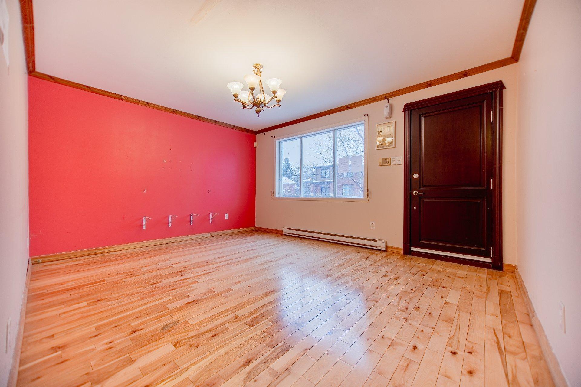 









332

 - 334


Rue Briggs E.

,
Longueuil (Le Vieux-Longueuil),




QC
J4J1R7

