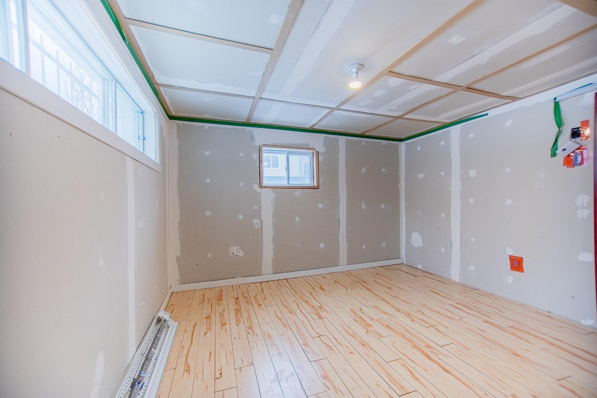 









332

 - 334


Rue Briggs E.

,
Longueuil (Le Vieux-Longueuil),




QC
J4J1R7

