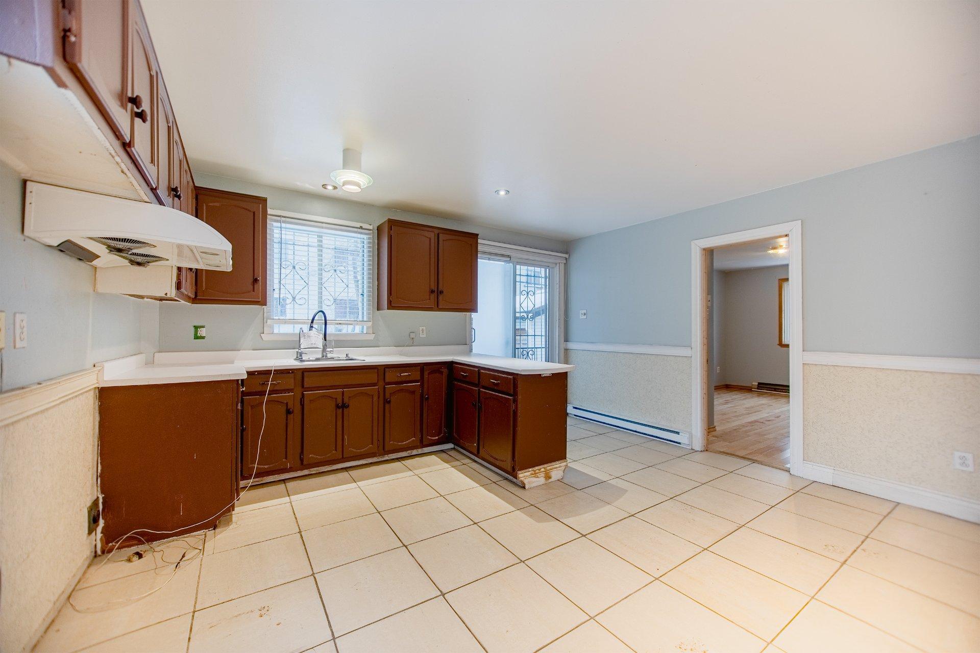 









332

 - 334


Rue Briggs E.

,
Longueuil (Le Vieux-Longueuil),




QC
J4J1R7

