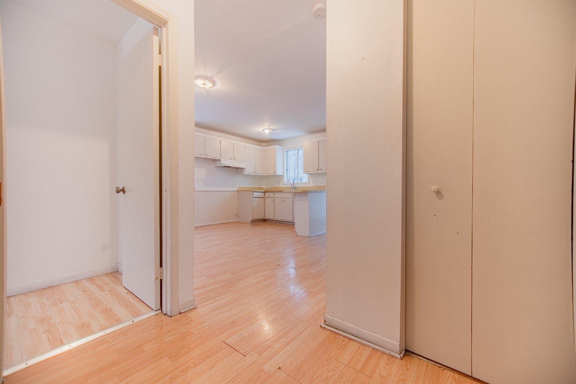 









332

 - 334


Rue Briggs E.

,
Longueuil (Le Vieux-Longueuil),




QC
J4J1R7

