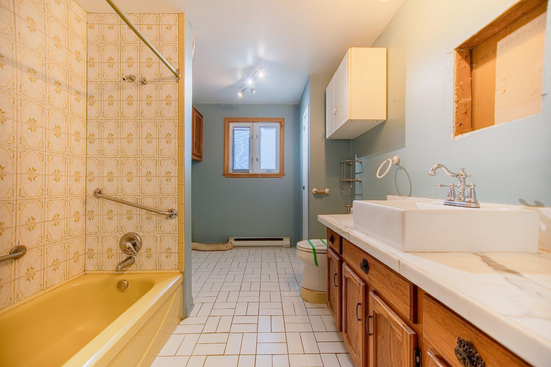 









332

 - 334


Rue Briggs E.

,
Longueuil (Le Vieux-Longueuil),




QC
J4J1R7

