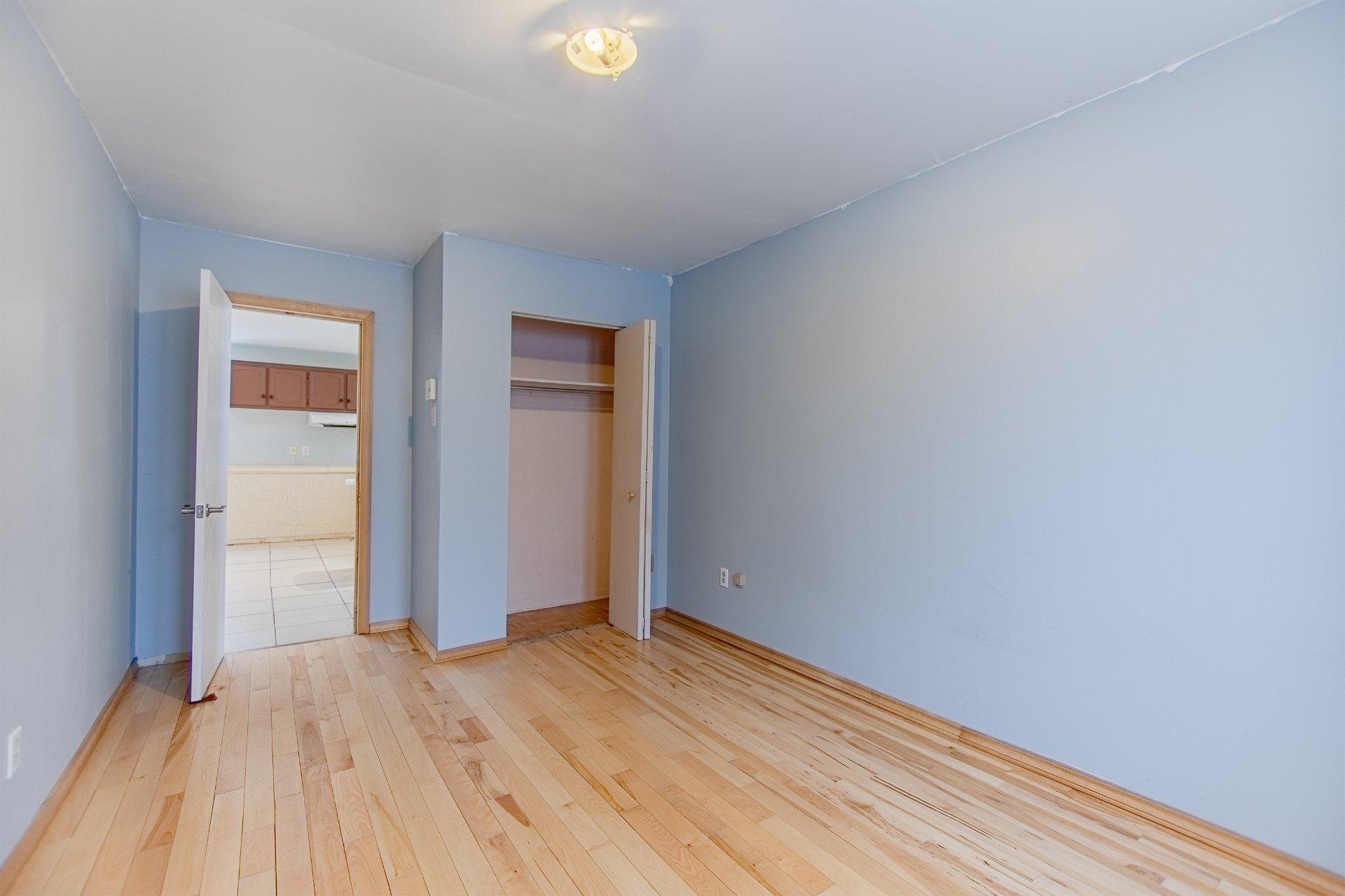 









332

 - 334


Rue Briggs E.

,
Longueuil (Le Vieux-Longueuil),




QC
J4J1R7

