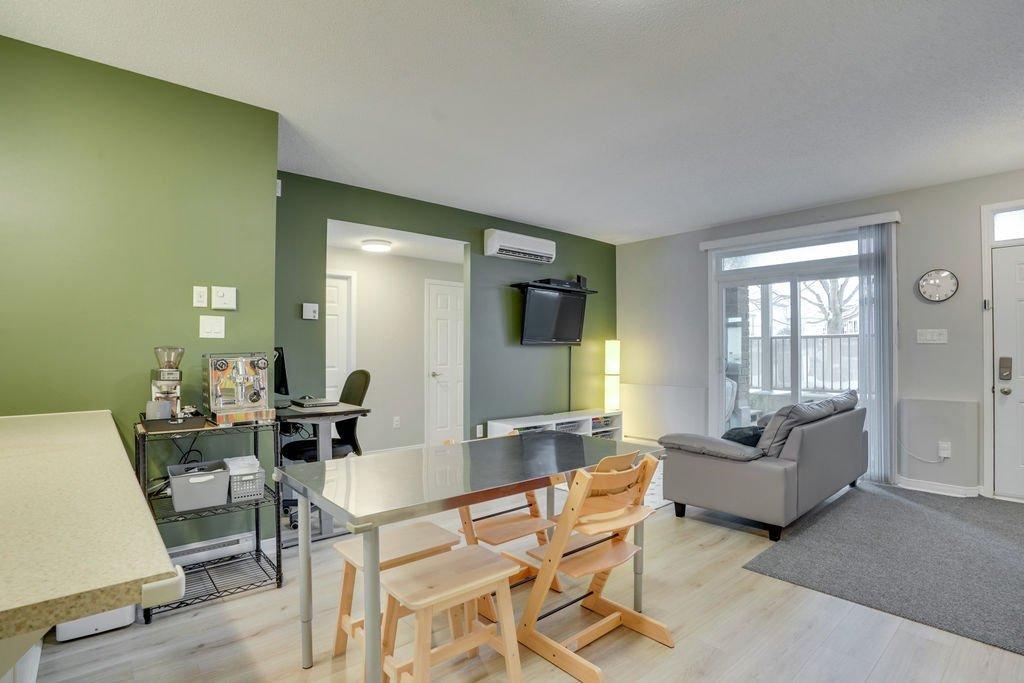 









14


Rue des Alluchons

, 1,
Gatineau (Aylmer),




QC
J9J0V5

