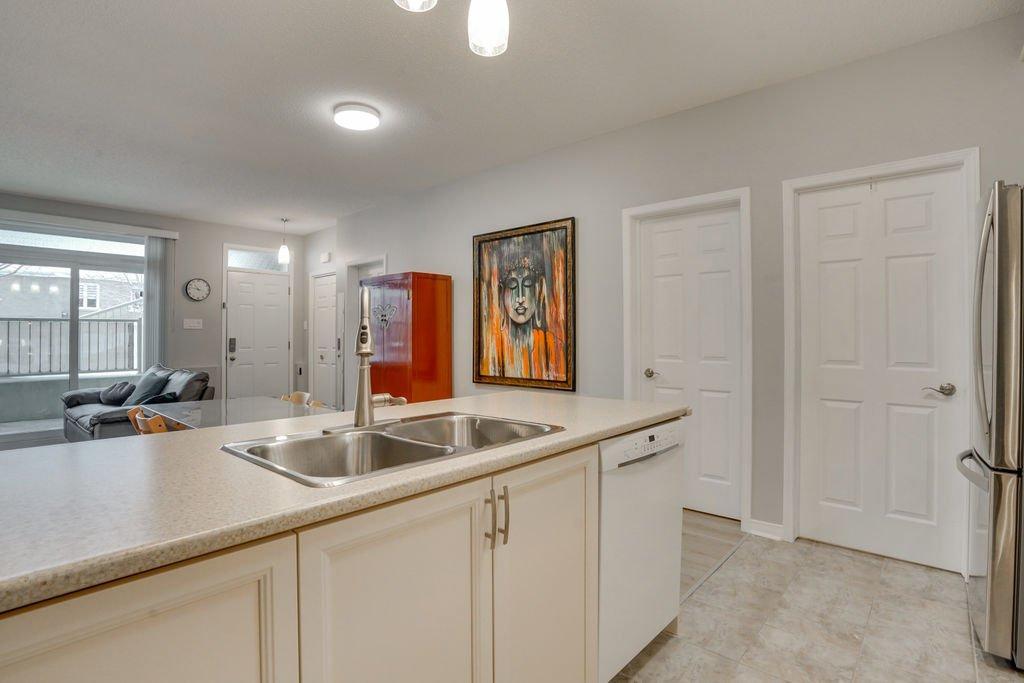 









14


Rue des Alluchons

, 1,
Gatineau (Aylmer),




QC
J9J0V5

