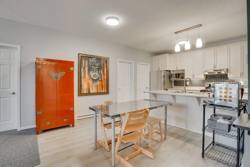 









14


Rue des Alluchons

, 1,
Gatineau (Aylmer),




QC
J9J0V5

