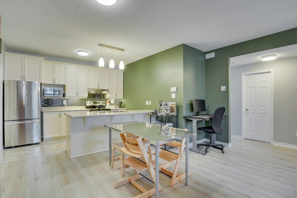 









14


Rue des Alluchons

, 1,
Gatineau (Aylmer),




QC
J9J0V5

