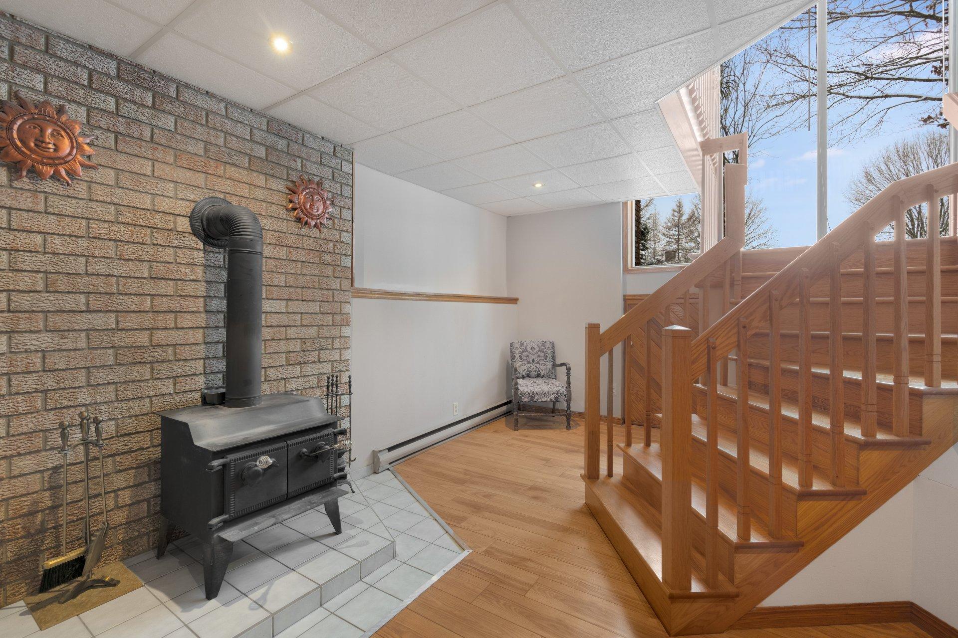 









2105


Rue Lamartine

,
Sherbrooke (Les Nations),




QC
J1J4E3

