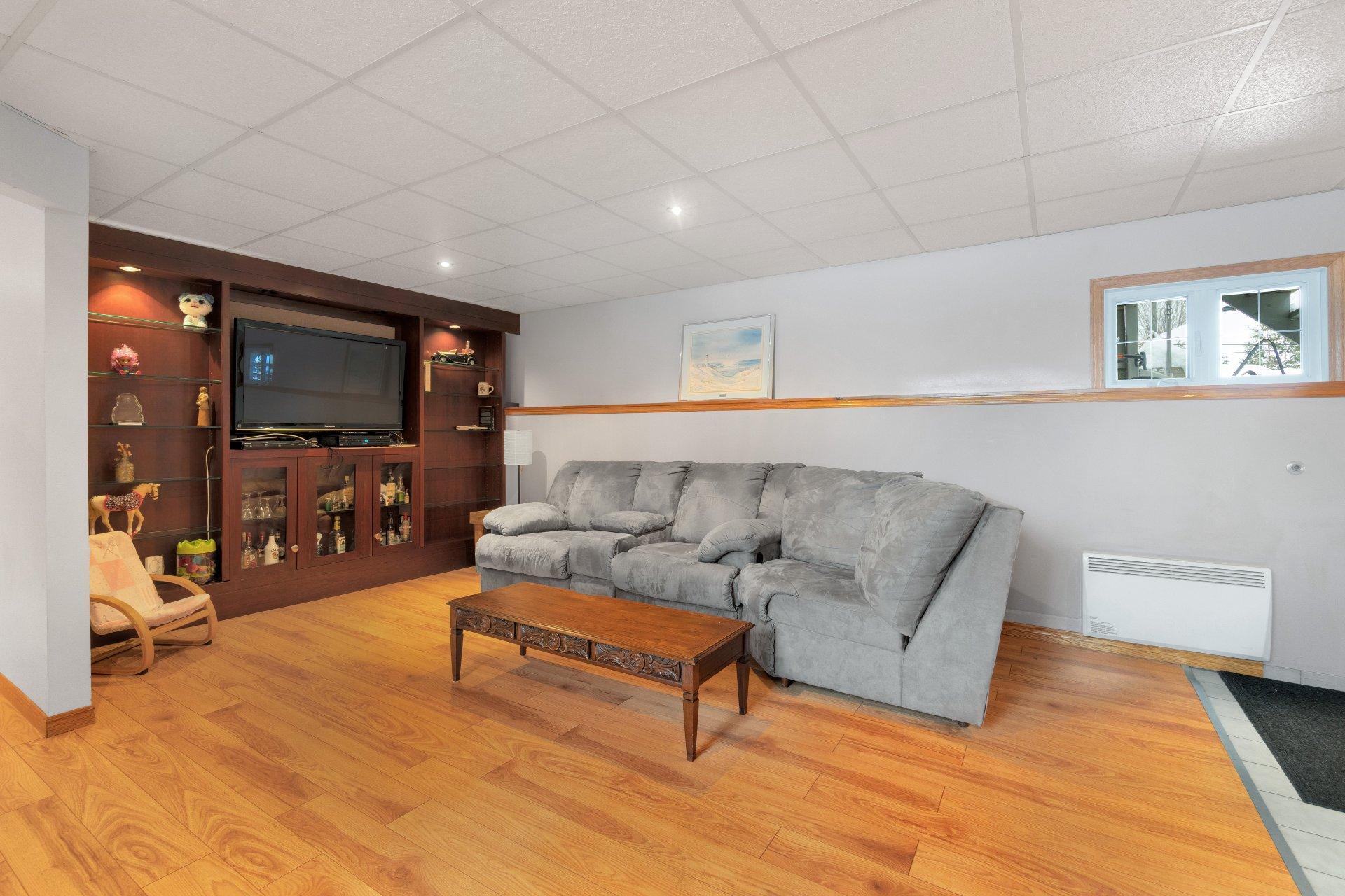 









2105


Rue Lamartine

,
Sherbrooke (Les Nations),




QC
J1J4E3

