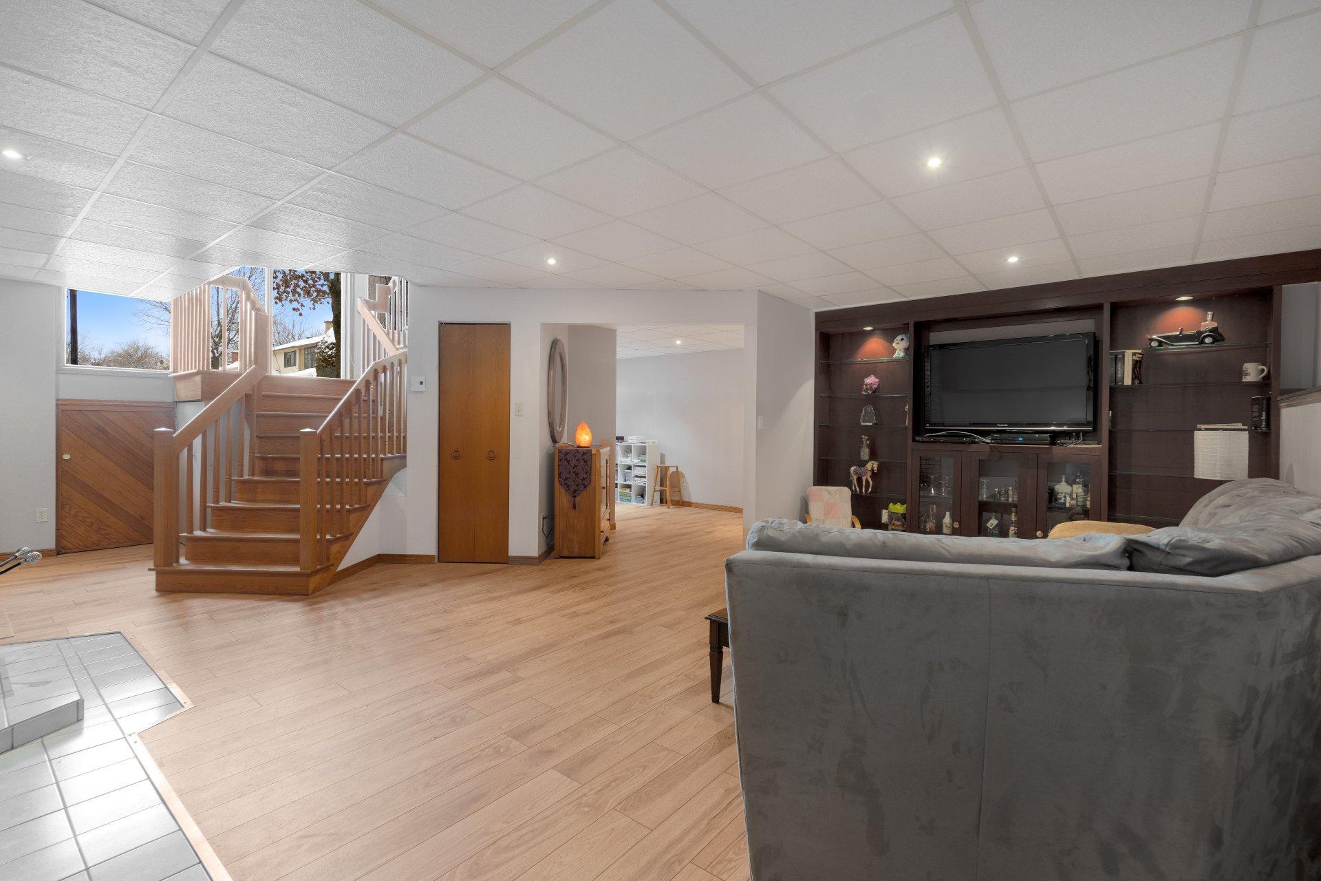 









2105


Rue Lamartine

,
Sherbrooke (Les Nations),




QC
J1J4E3

