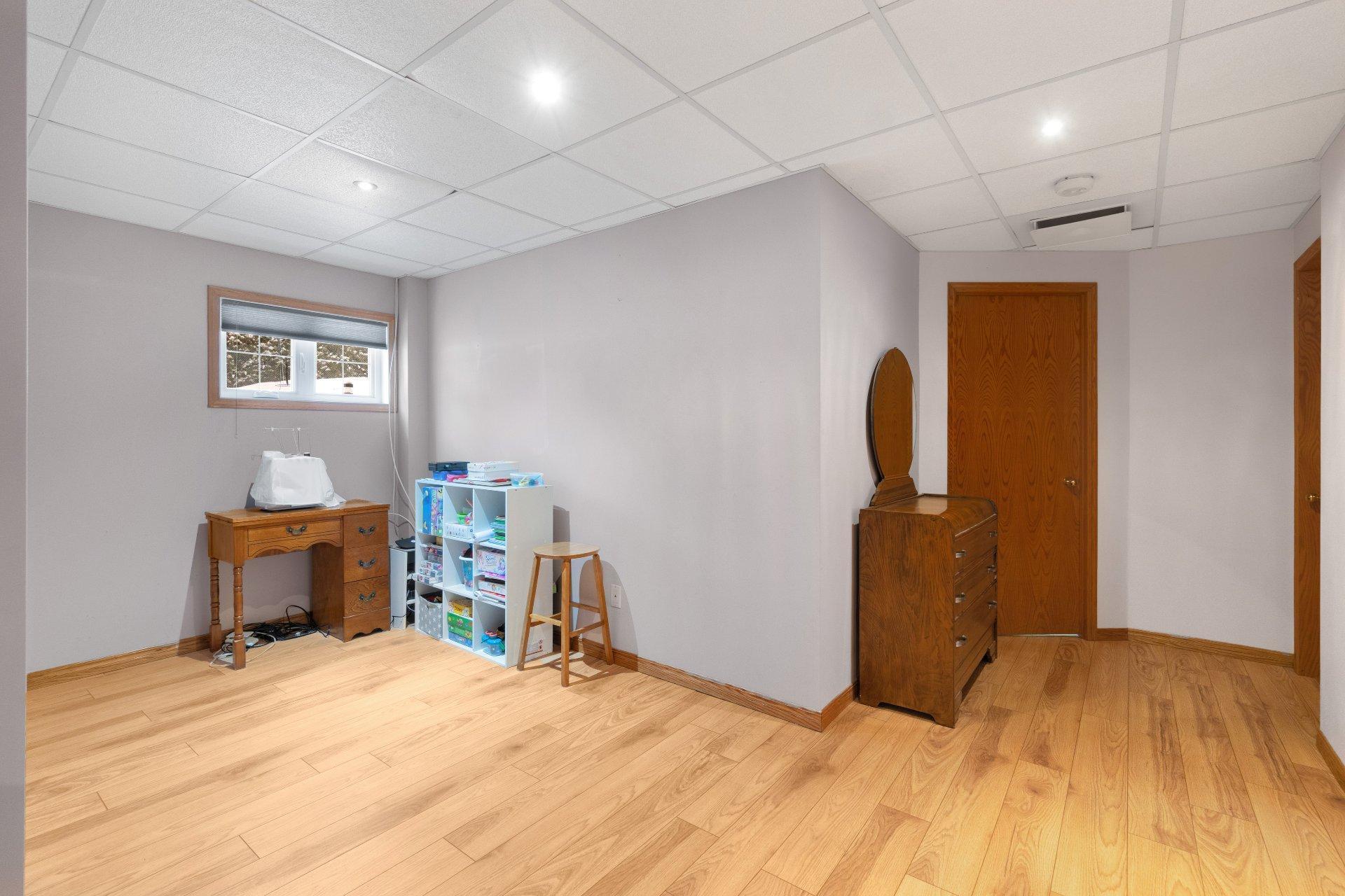 









2105


Rue Lamartine

,
Sherbrooke (Les Nations),




QC
J1J4E3

