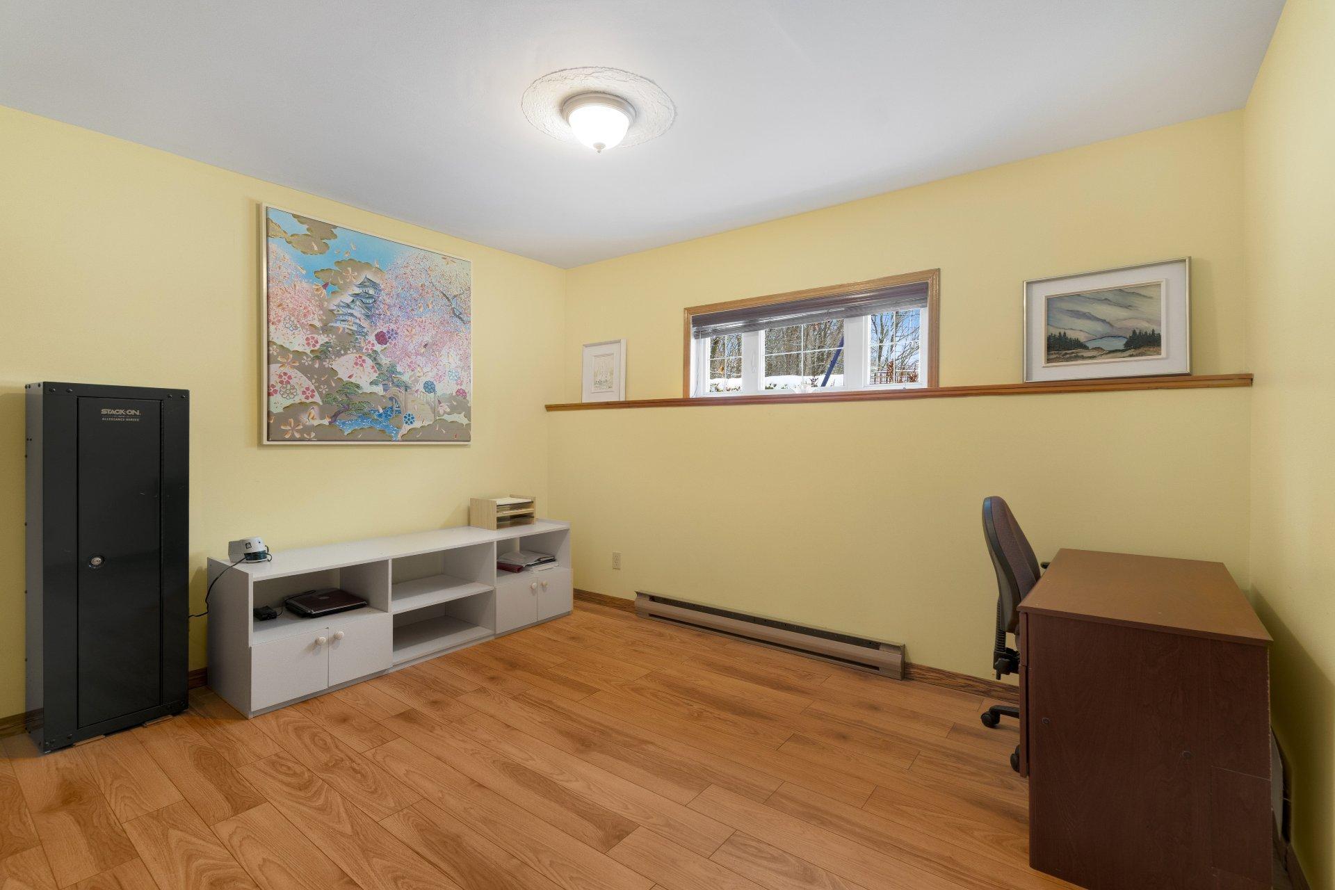 









2105


Rue Lamartine

,
Sherbrooke (Les Nations),




QC
J1J4E3

