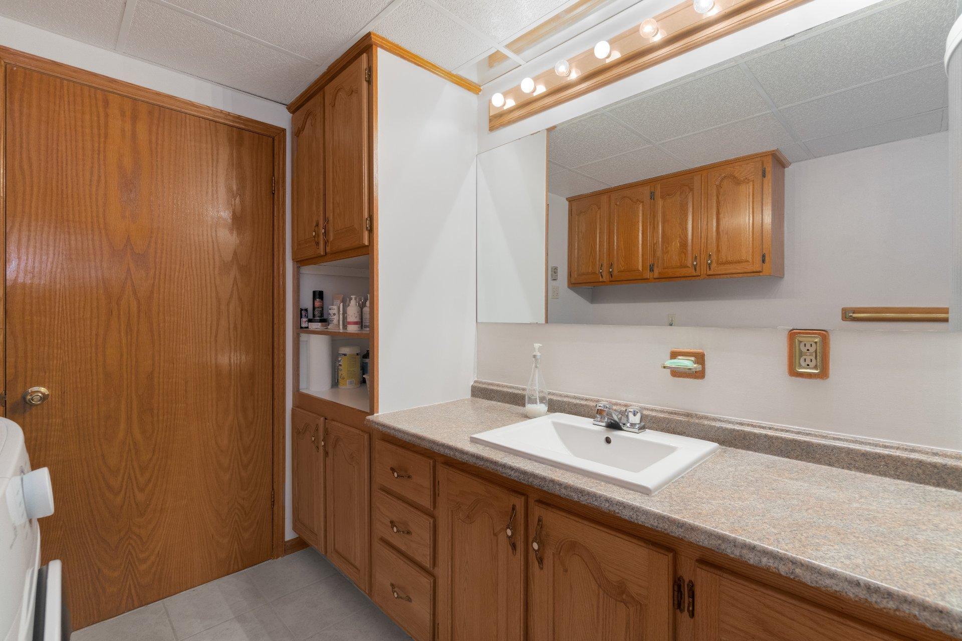 









2105


Rue Lamartine

,
Sherbrooke (Les Nations),




QC
J1J4E3

