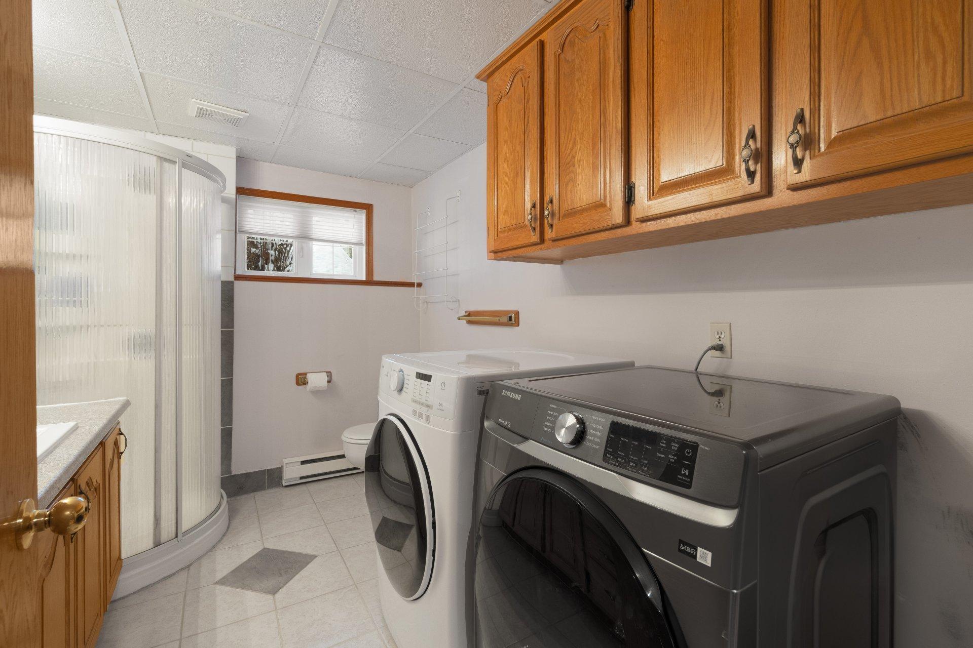 









2105


Rue Lamartine

,
Sherbrooke (Les Nations),




QC
J1J4E3

