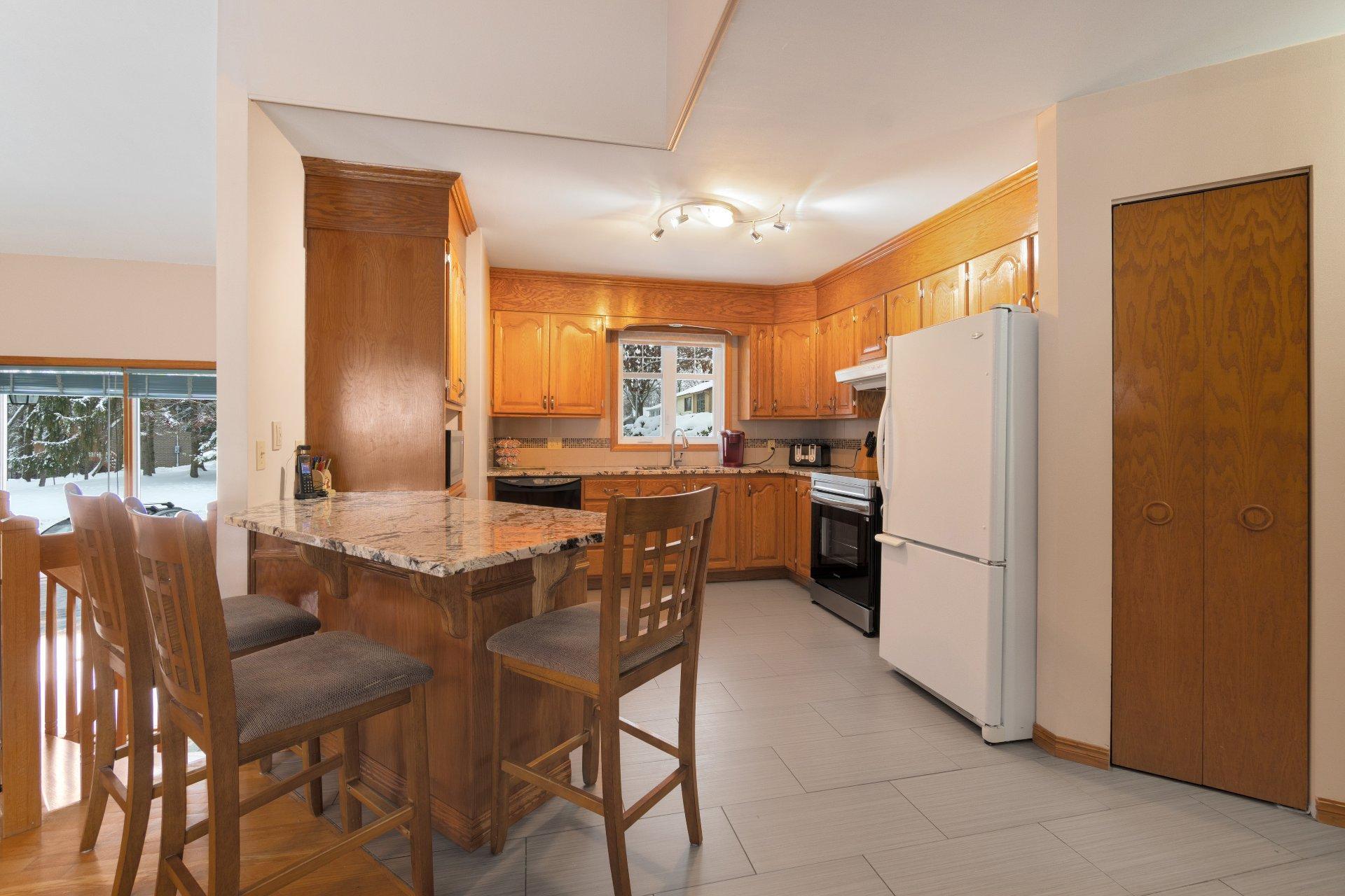 









2105


Rue Lamartine

,
Sherbrooke (Les Nations),




QC
J1J4E3

