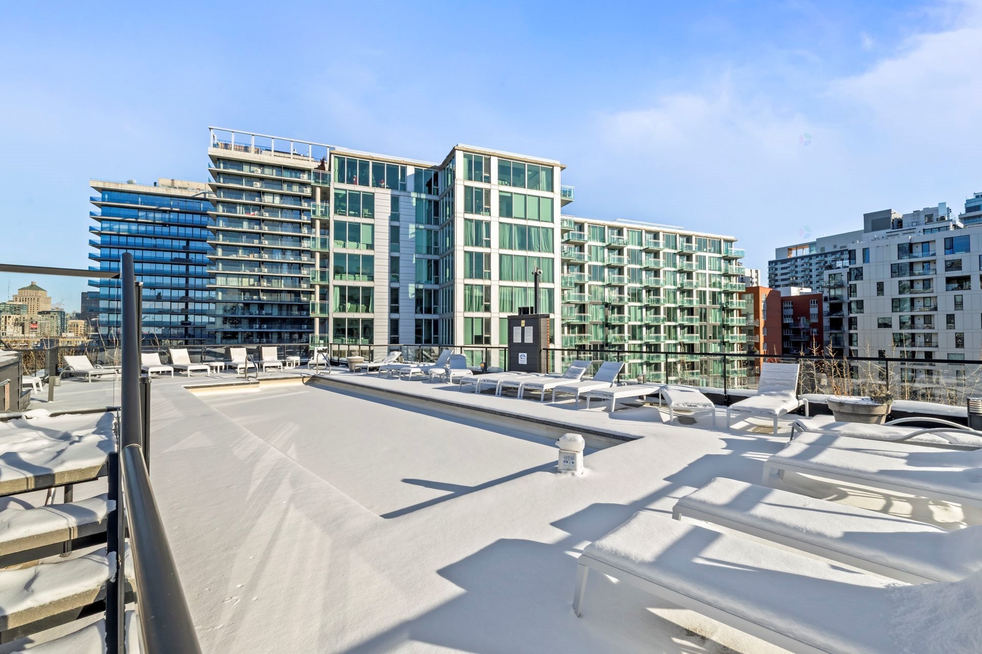 









225


Rue de la Montagne

, 222,
Montréal (Le Sud-Ouest),




QC
H3C2A6

