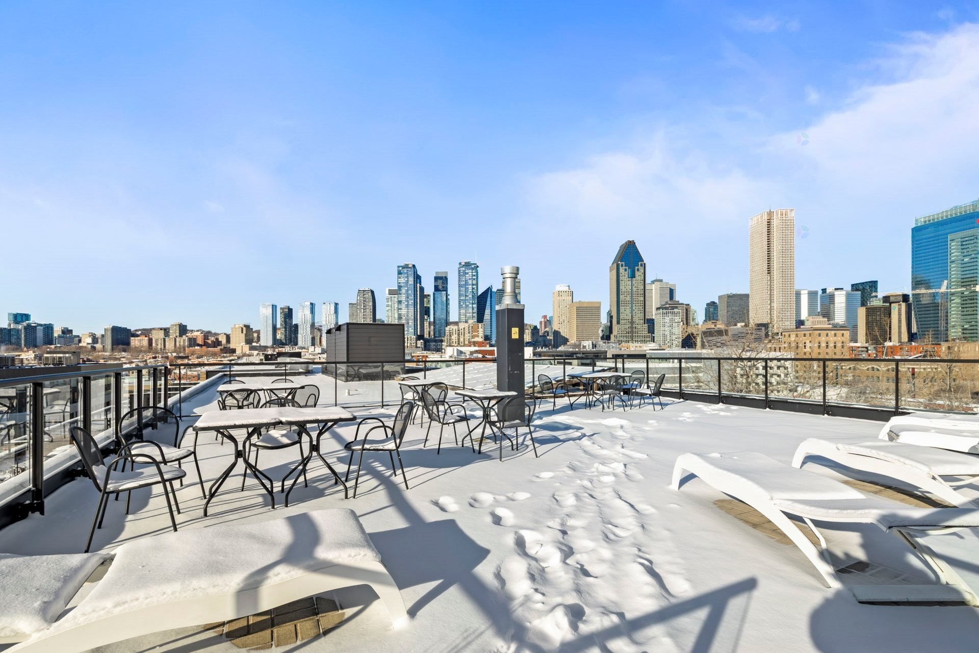 









225


Rue de la Montagne

, 222,
Montréal (Le Sud-Ouest),




QC
H3C2A6

