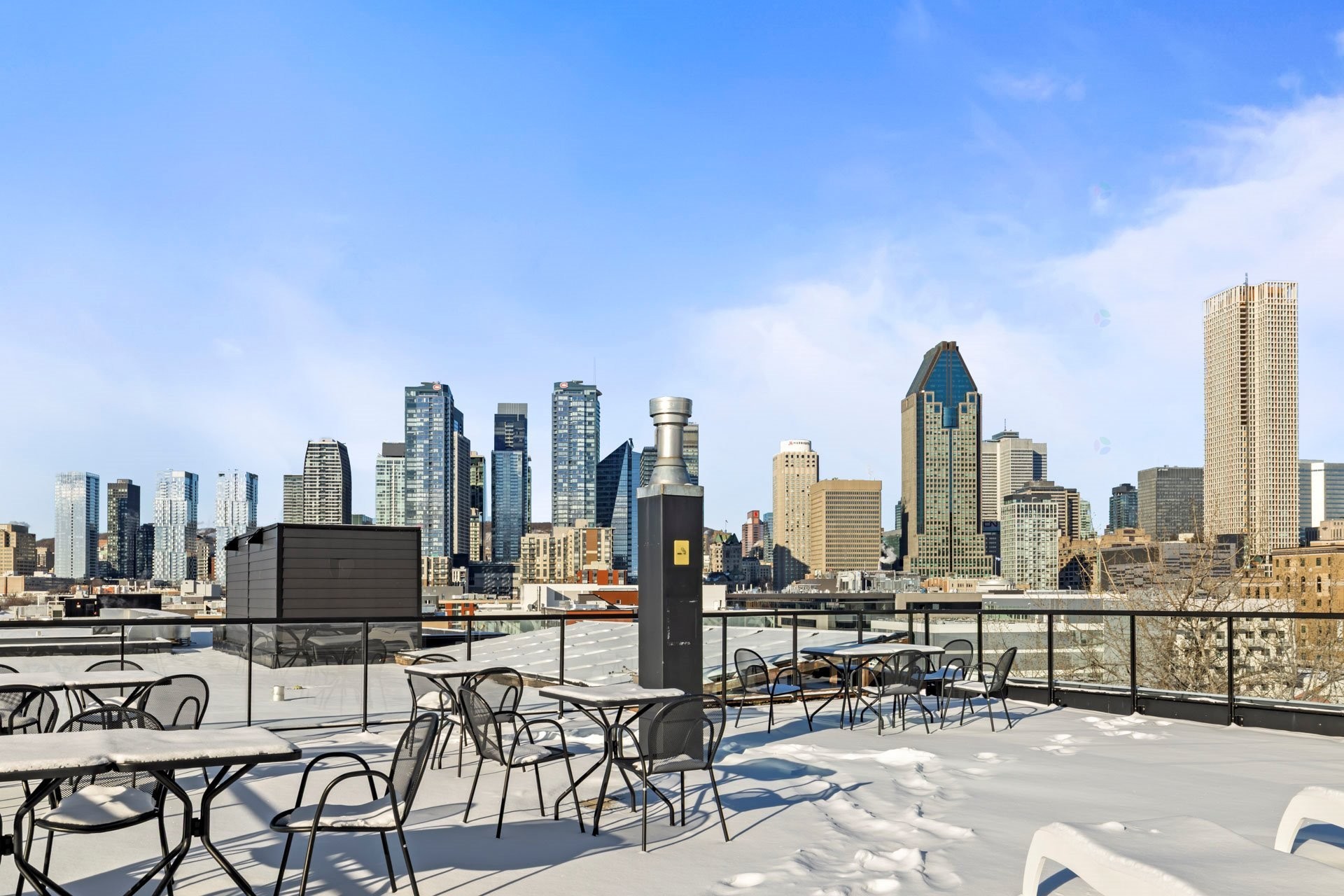 









225


Rue de la Montagne

, 222,
Montréal (Le Sud-Ouest),




QC
H3C2A6

