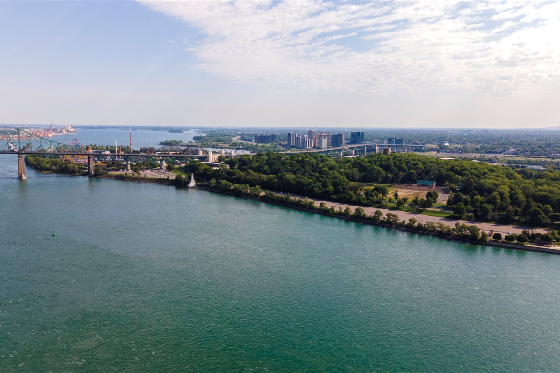 









225


Rue de la Montagne

, 222,
Montréal (Le Sud-Ouest),




QC
H3C2A6

