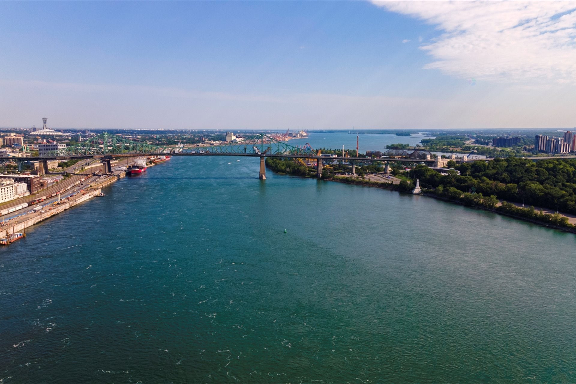 









225


Rue de la Montagne

, 222,
Montréal (Le Sud-Ouest),




QC
H3C2A6

