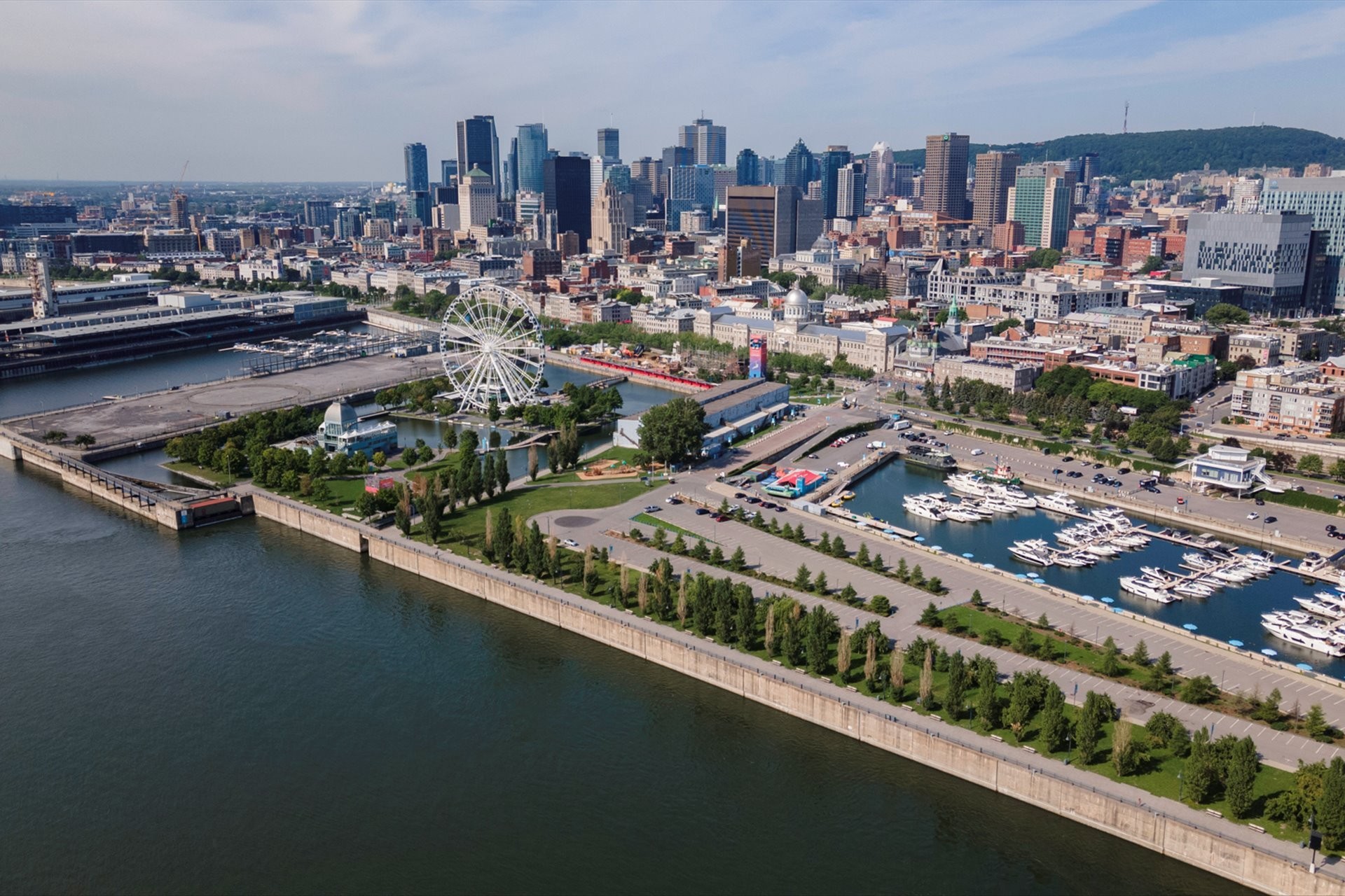 









225


Rue de la Montagne

, 222,
Montréal (Le Sud-Ouest),




QC
H3C2A6

