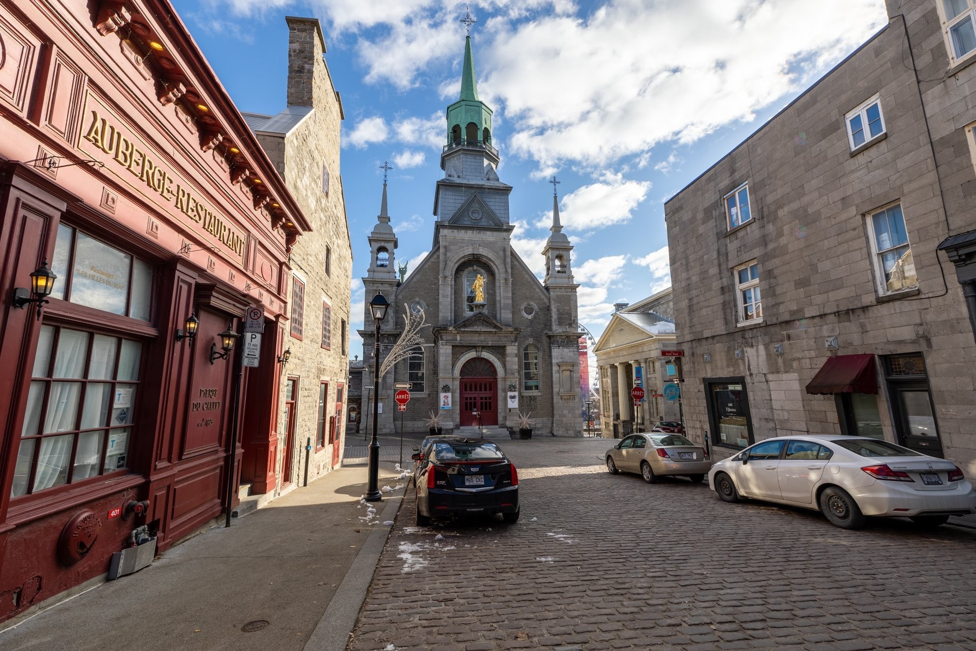 









225


Rue de la Montagne

, 222,
Montréal (Le Sud-Ouest),




QC
H3C2A6

