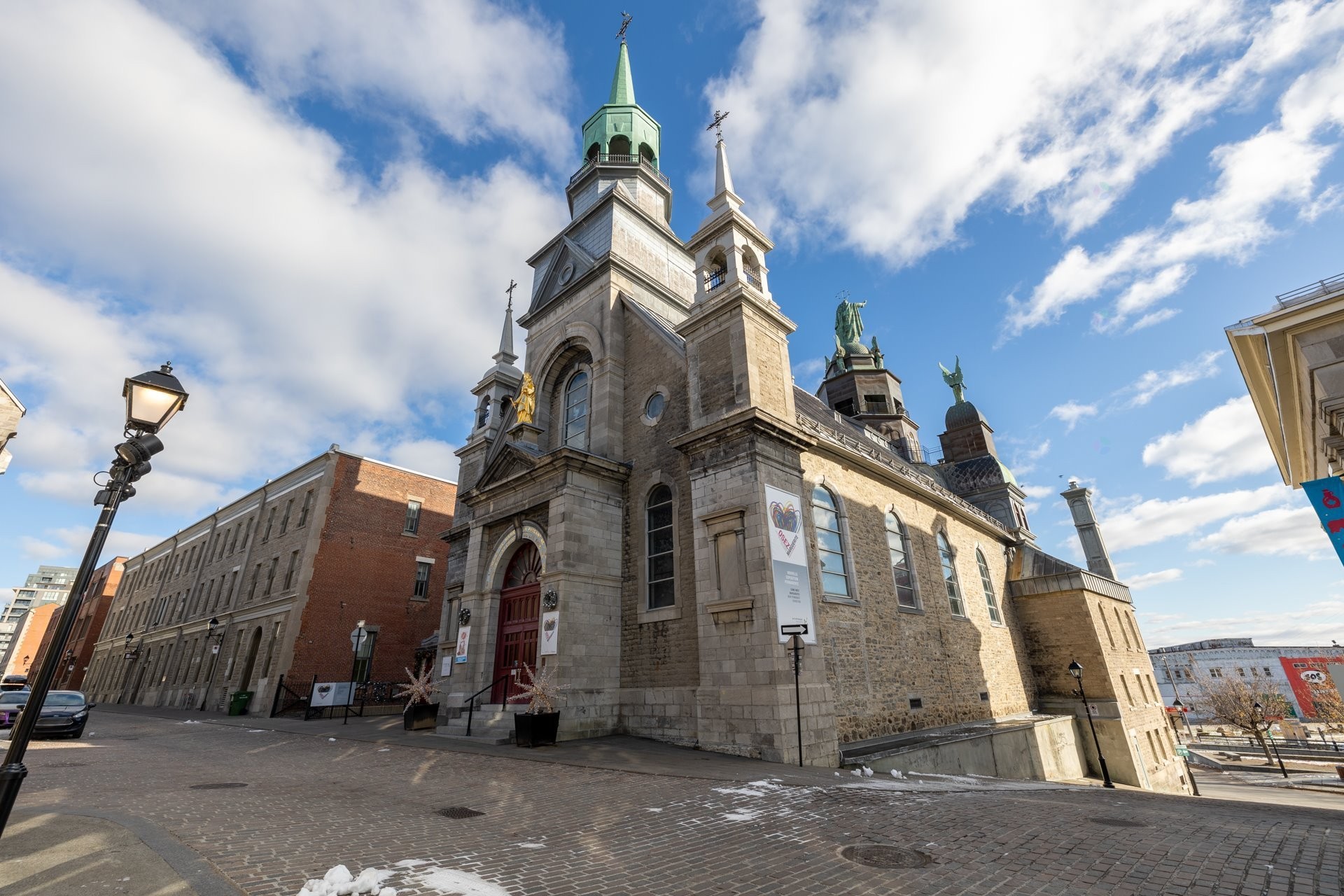 









225


Rue de la Montagne

, 222,
Montréal (Le Sud-Ouest),




QC
H3C2A6

