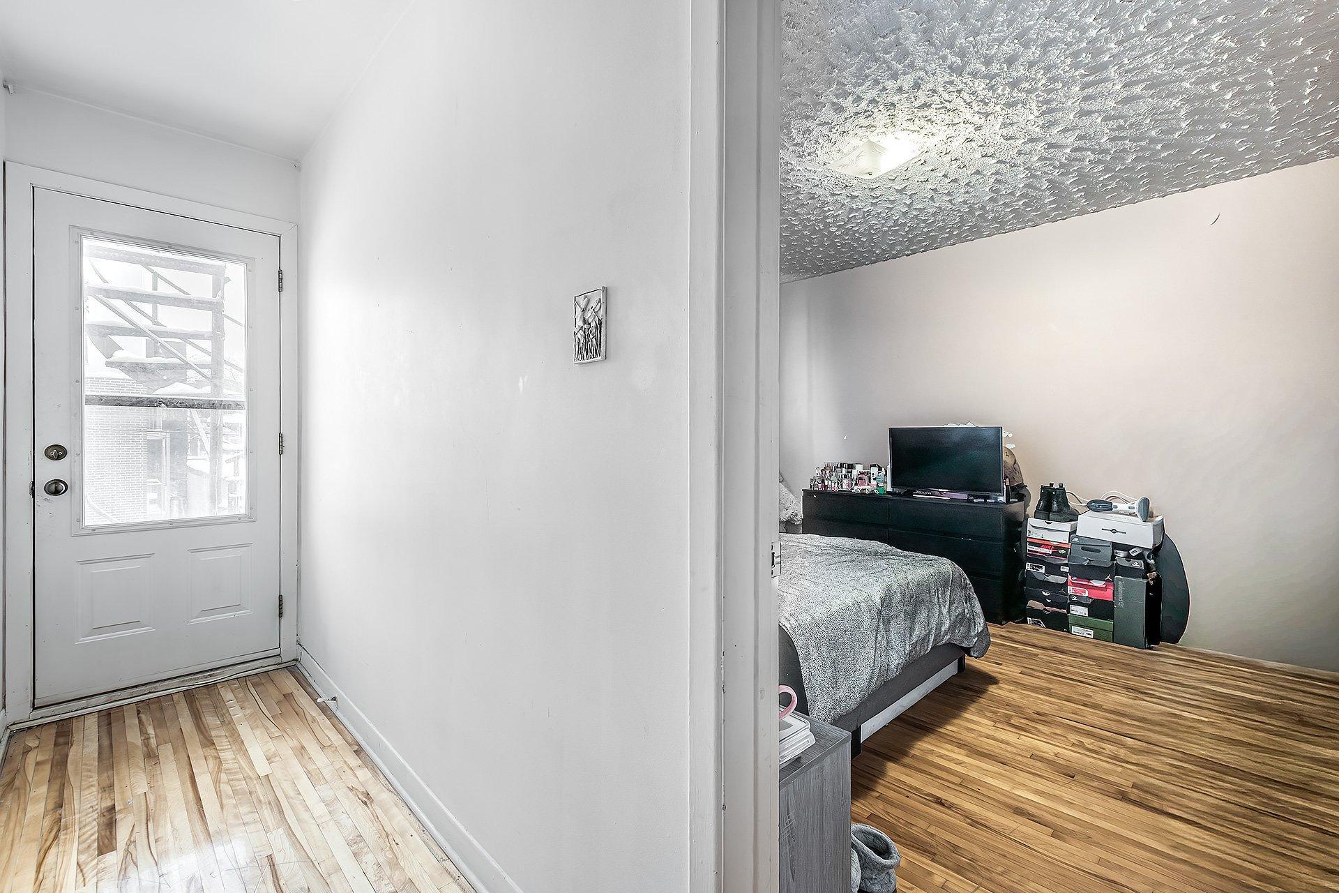 









2451


Rue Monsabré

,
Montréal (Mercier/Hochelaga-Maisonneuve),




QC
H1N2K5

