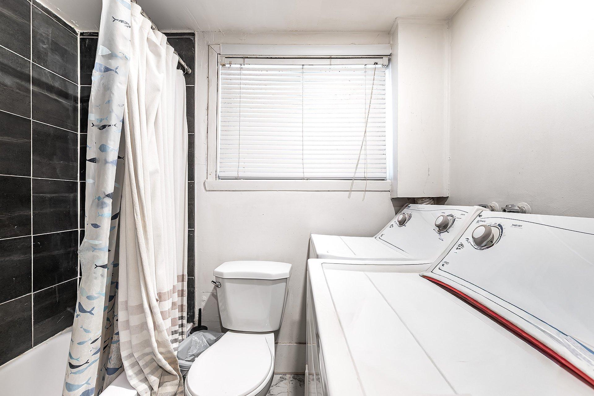 









2451


Rue Monsabré

,
Montréal (Mercier/Hochelaga-Maisonneuve),




QC
H1N2K5

