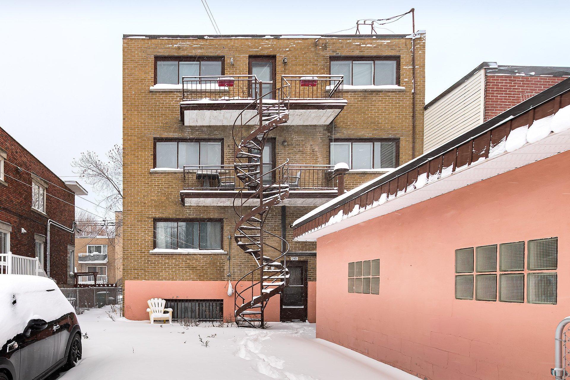 









2451


Rue Monsabré

,
Montréal (Mercier/Hochelaga-Maisonneuve),




QC
H1N2K5

