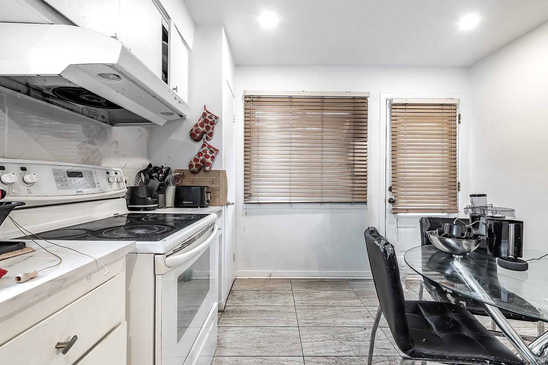 









2451


Rue Monsabré

,
Montréal (Mercier/Hochelaga-Maisonneuve),




QC
H1N2K5

