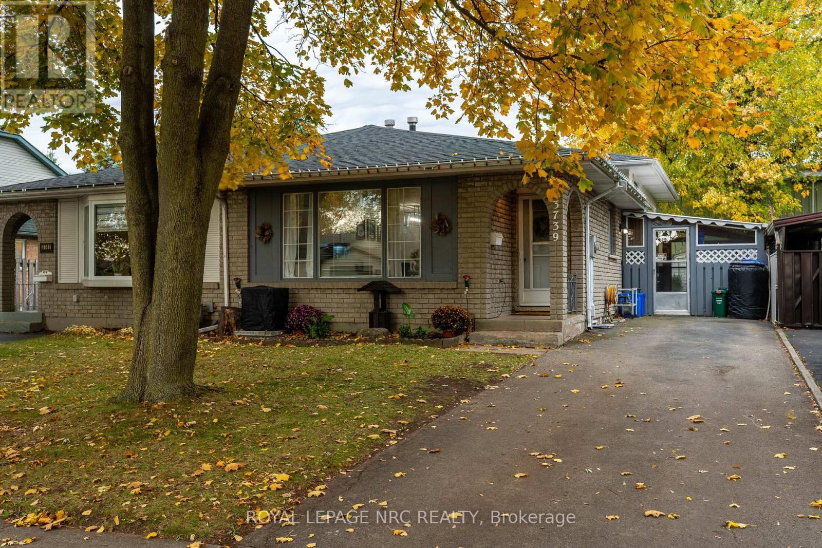 












3739 ORLANDO DRIVE

,
Niagara Falls (Church's Lane),




Ontario
L2J4B5

