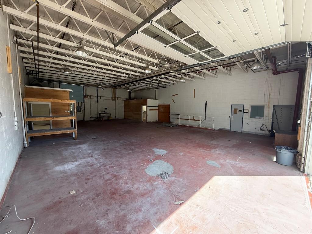 









711


Radio

Avenue, 4,
Nelson,




BC
V1L 3L2

