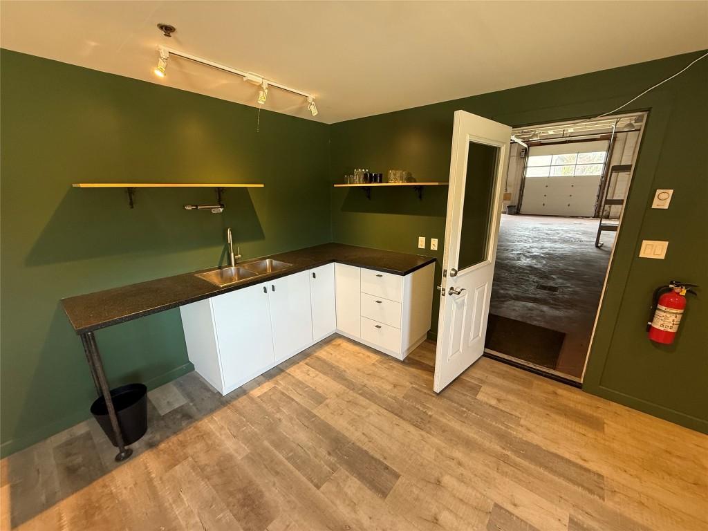 









711


Radio

Avenue, 4,
Nelson,




BC
V1L 3L2

